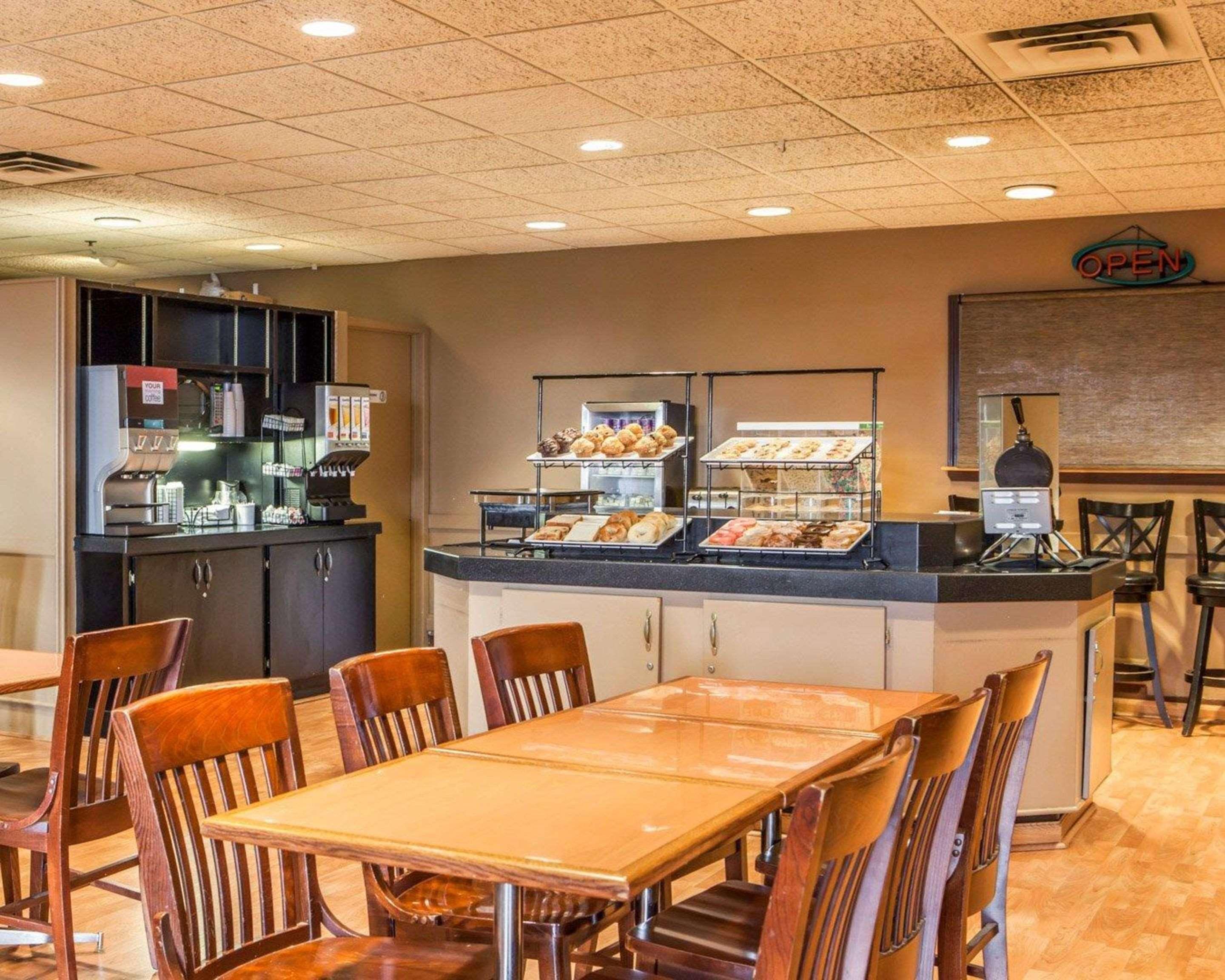 Quality Inn & Suites Orland Park - Chicago Esterno foto