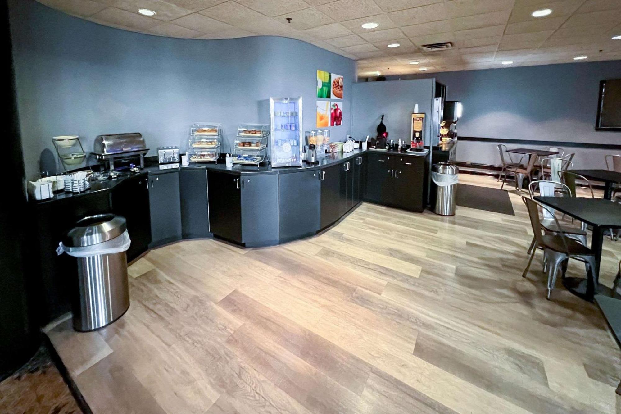 Quality Inn & Suites Orland Park - Chicago Esterno foto