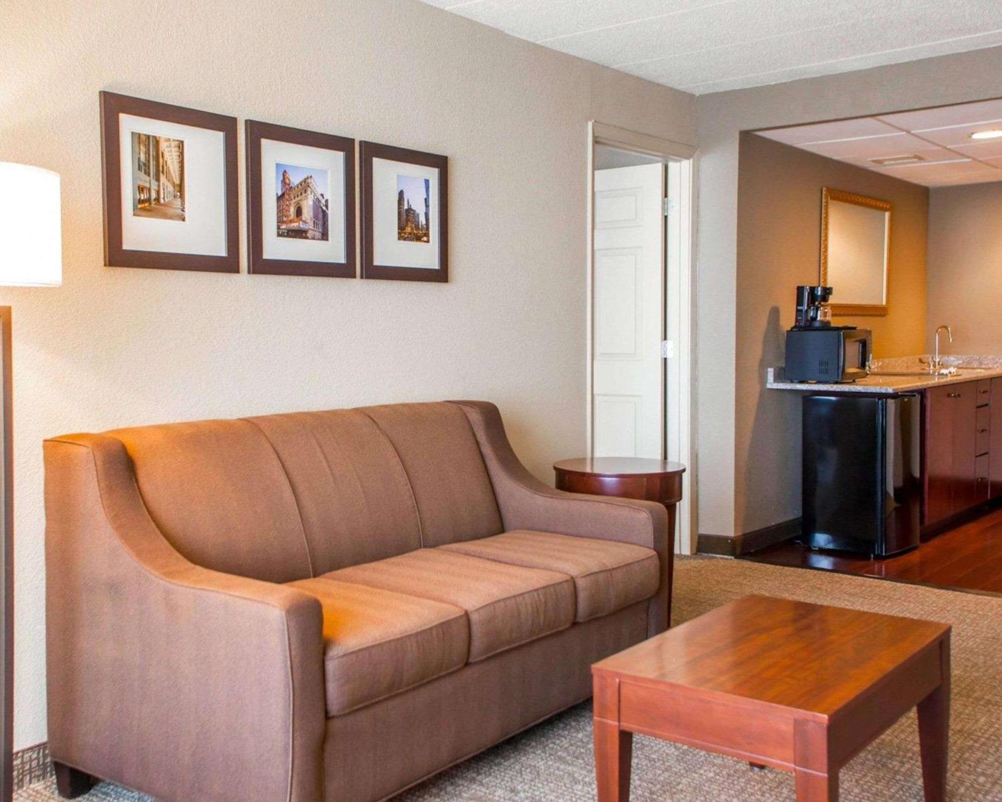 Quality Inn & Suites Orland Park - Chicago Esterno foto