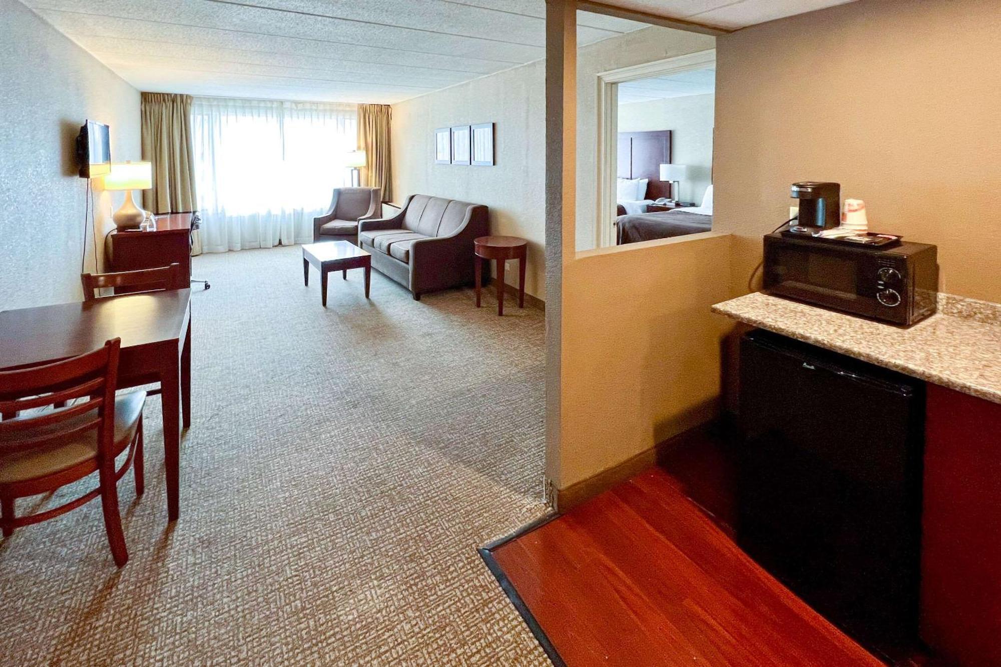Quality Inn & Suites Orland Park - Chicago Esterno foto